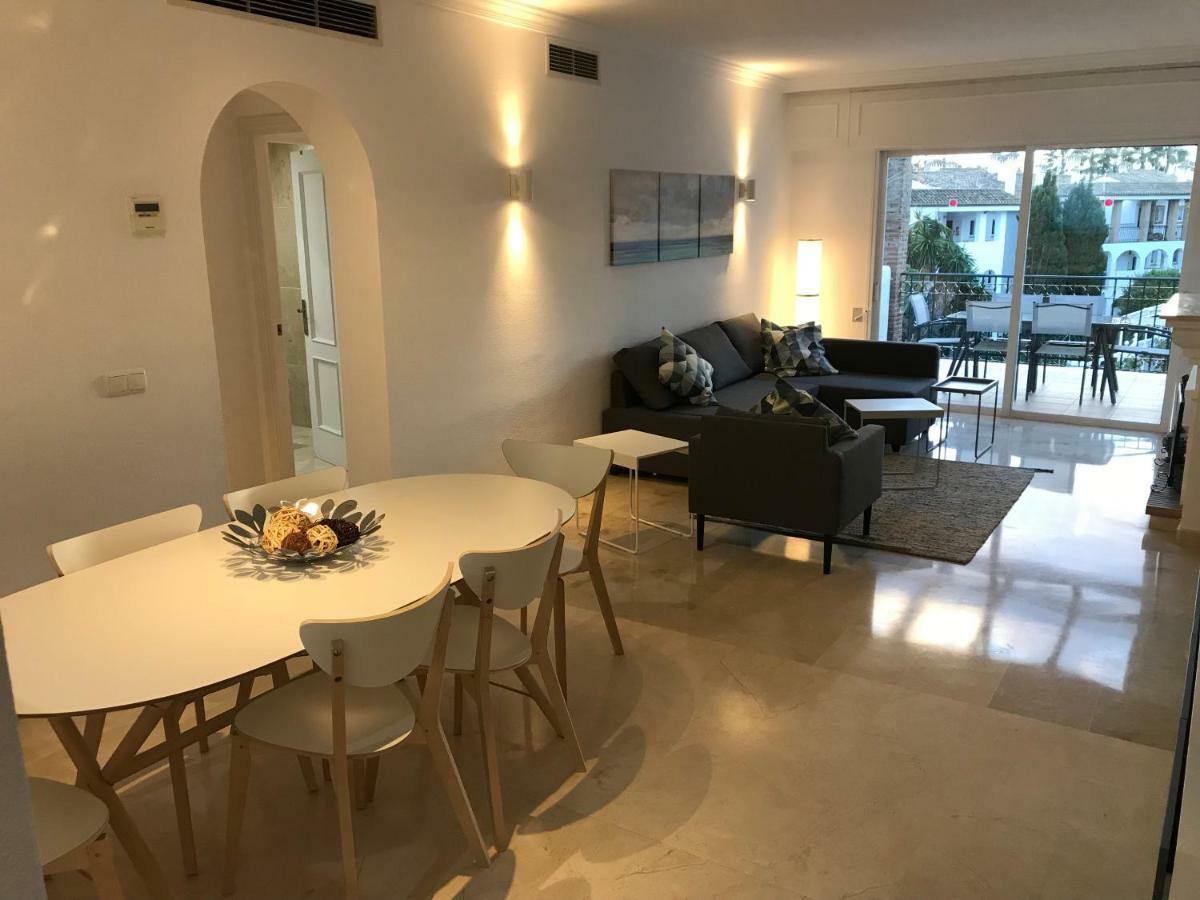 Marbella - Estepona Beach Frontline Apartment מראה חיצוני תמונה