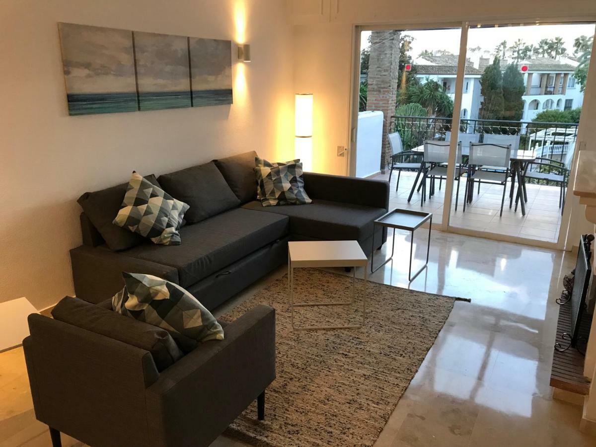 Marbella - Estepona Beach Frontline Apartment מראה חיצוני תמונה