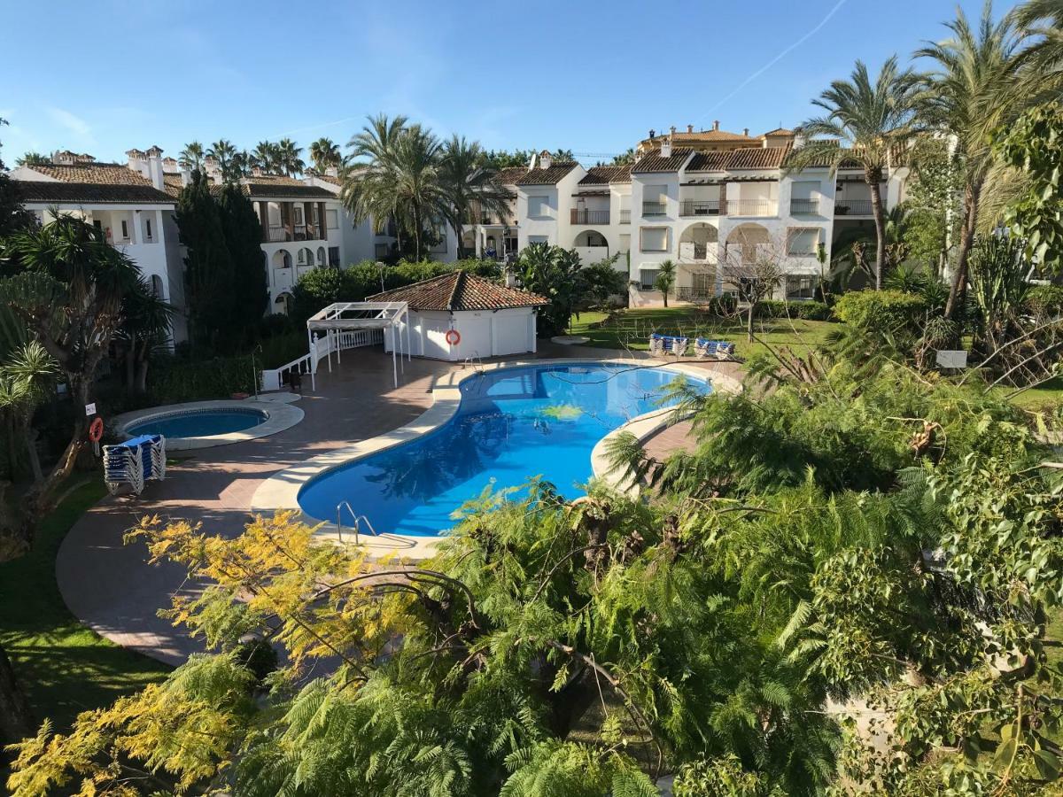 Marbella - Estepona Beach Frontline Apartment מראה חיצוני תמונה