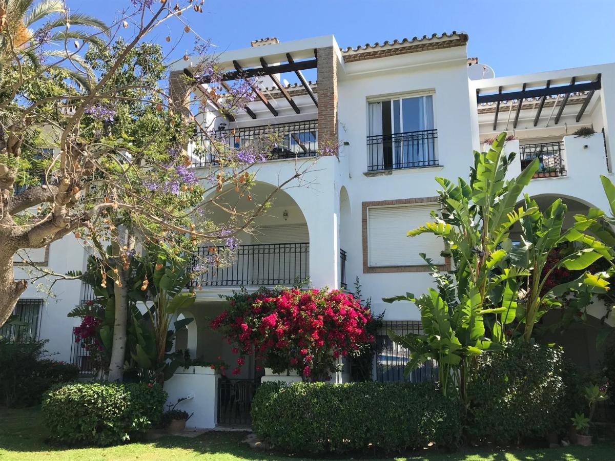 Marbella - Estepona Beach Frontline Apartment מראה חיצוני תמונה